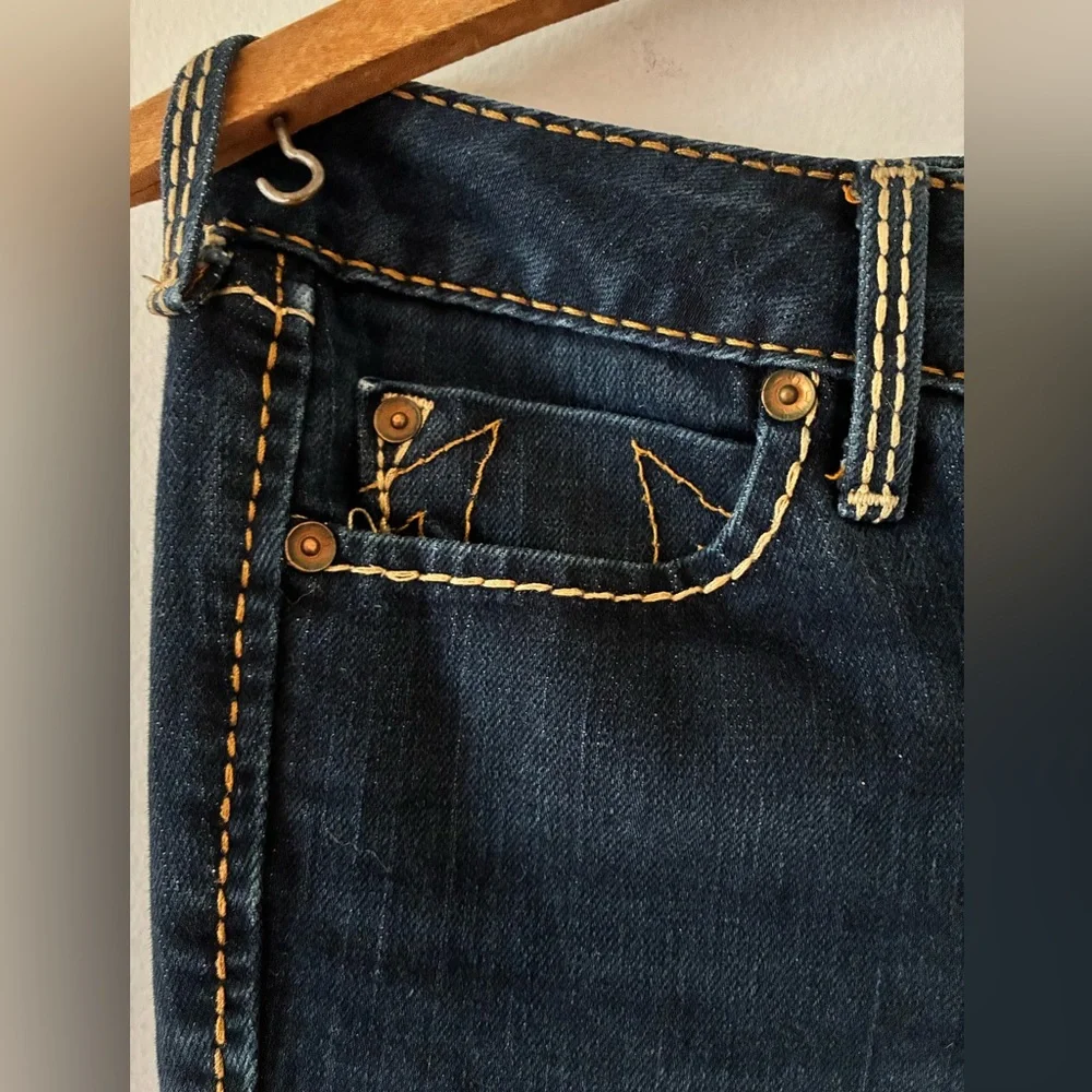 TRUE RELIGION BECCA Mid-Rise Dark Wash Peak Spot Flared Bootcut Jeans - Size 28 - Picture 15 of 15